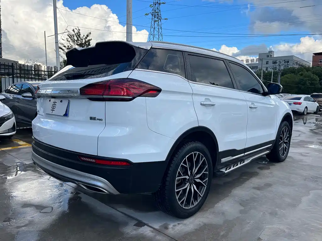 Geely Boyue — миниатюра 5