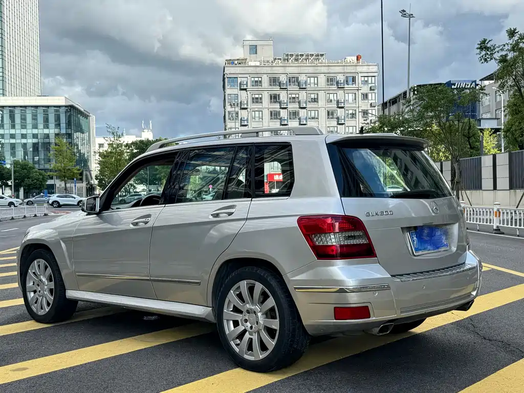 Mercedes-Benz GLK-Class (Import) — миниатюра 5