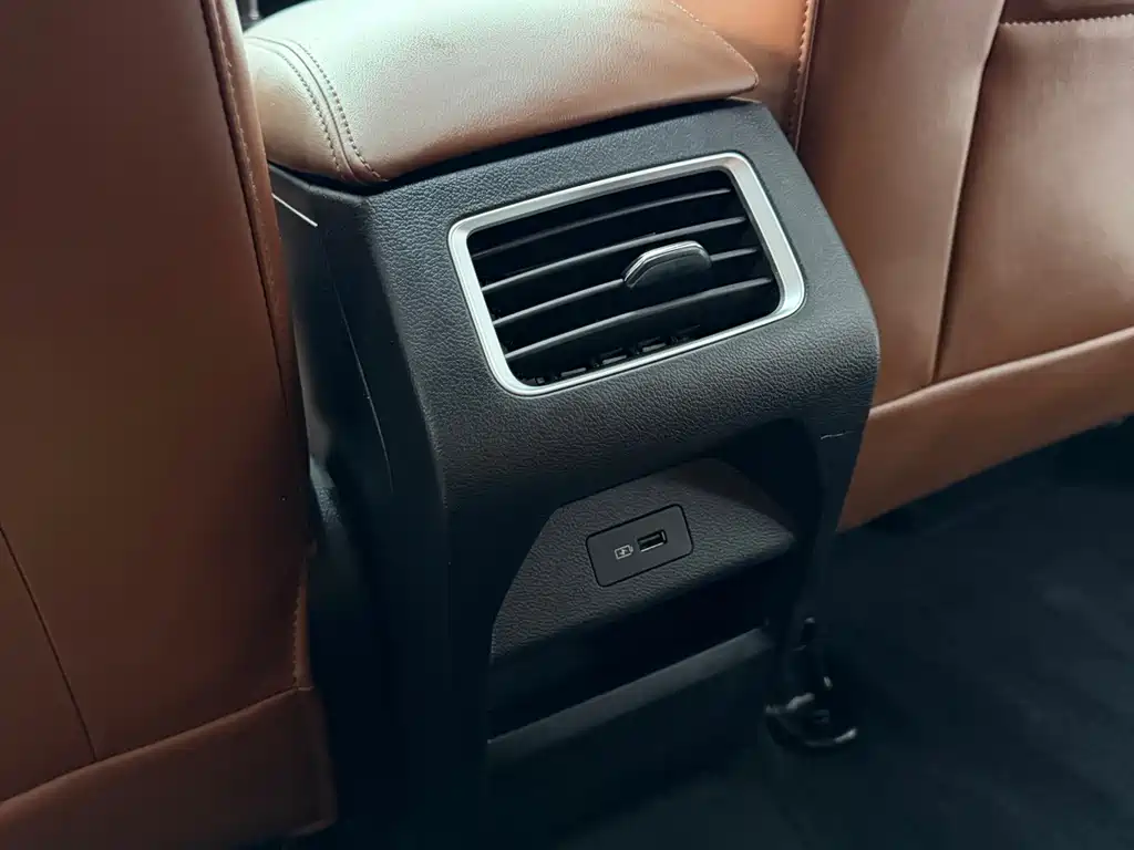 Geely Vision X6 — миниатюра 19