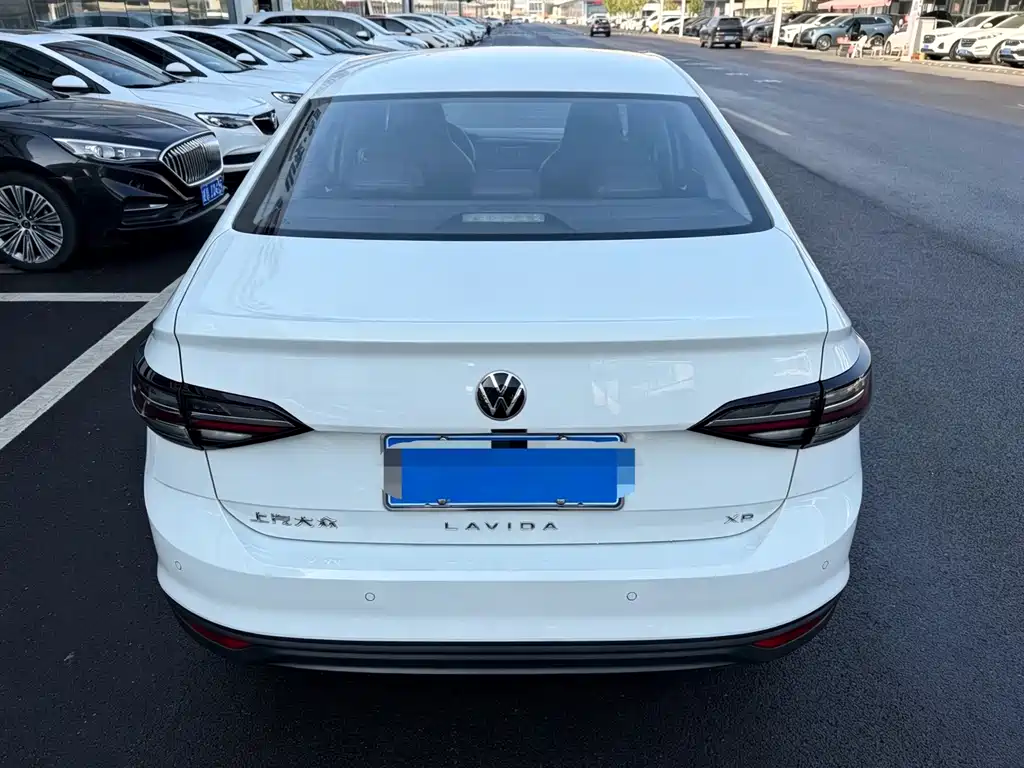 Volkswagen Lavida — миниатюра 13