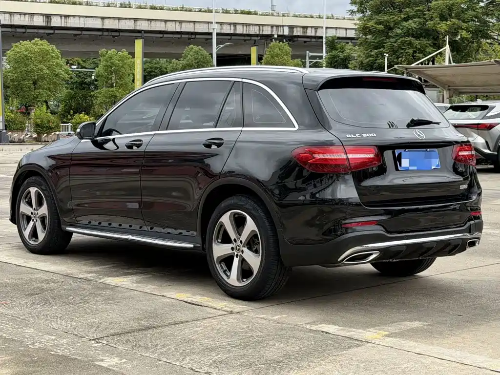 Mercedes-Benz GLC — миниатюра 9