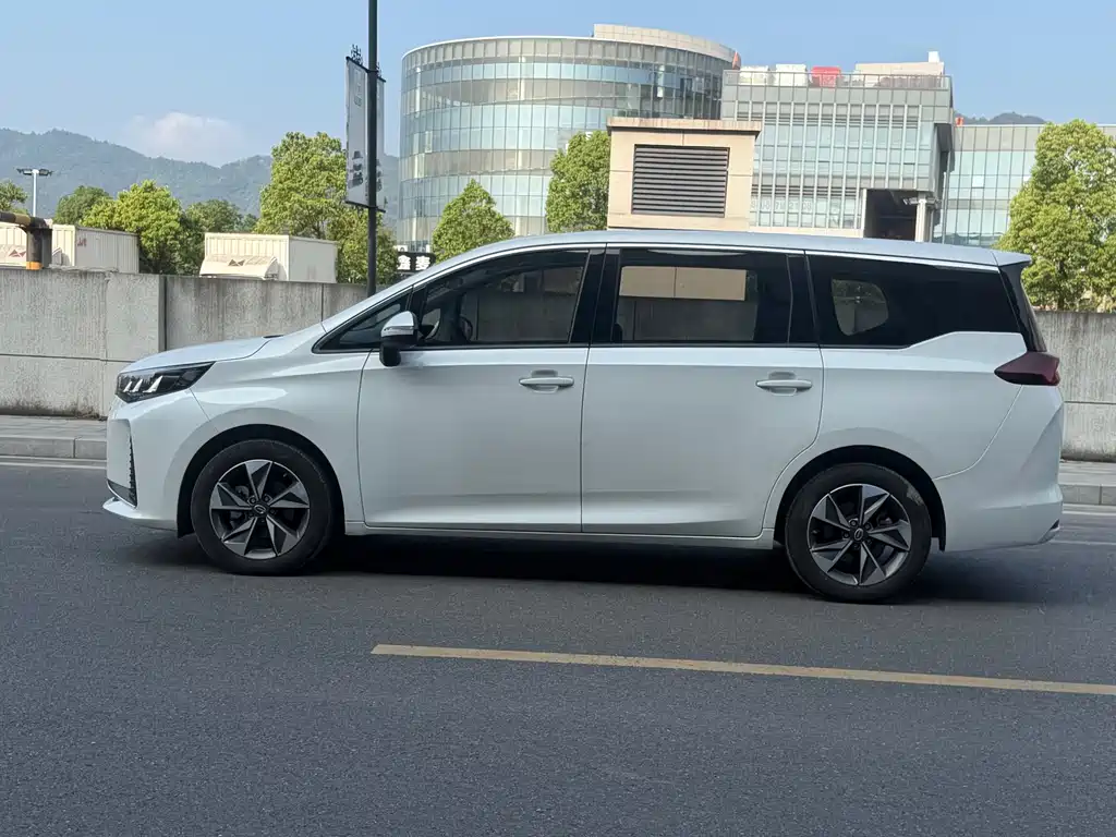 GAC Motor Trumpchi M6 — миниатюра 6