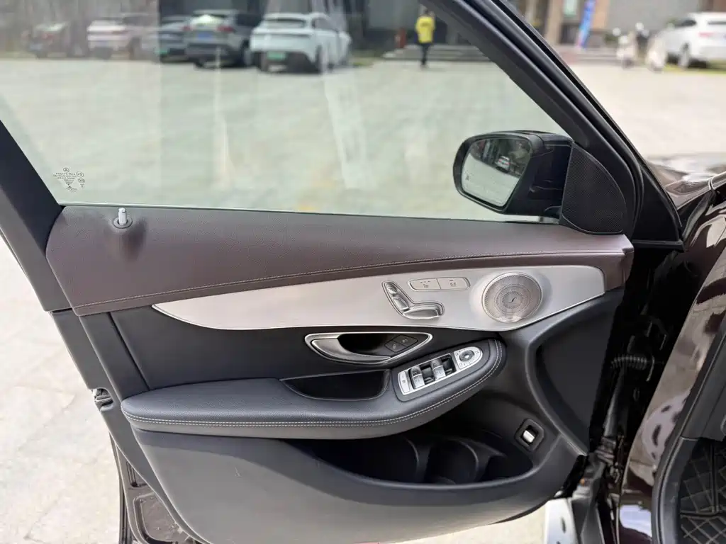 Mercedes-Benz GLC — миниатюра 4