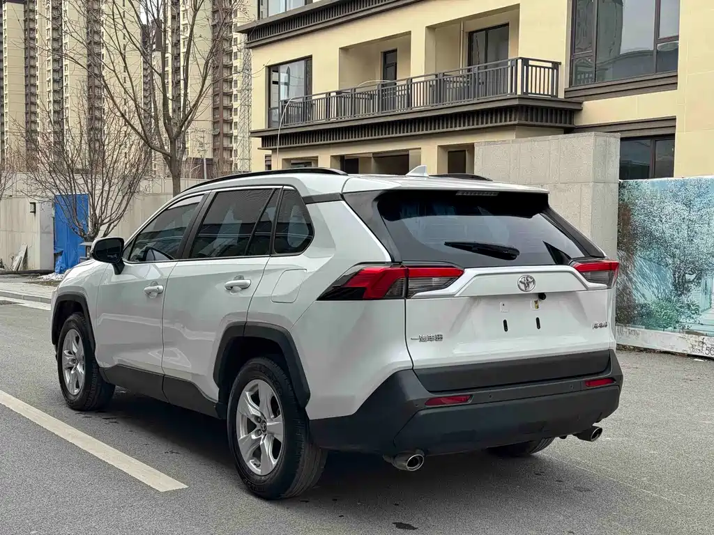 TOYOTA RAV4 RONGFANG