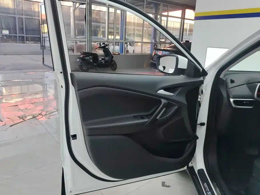 Chevrolet Trax — миниатюра 7