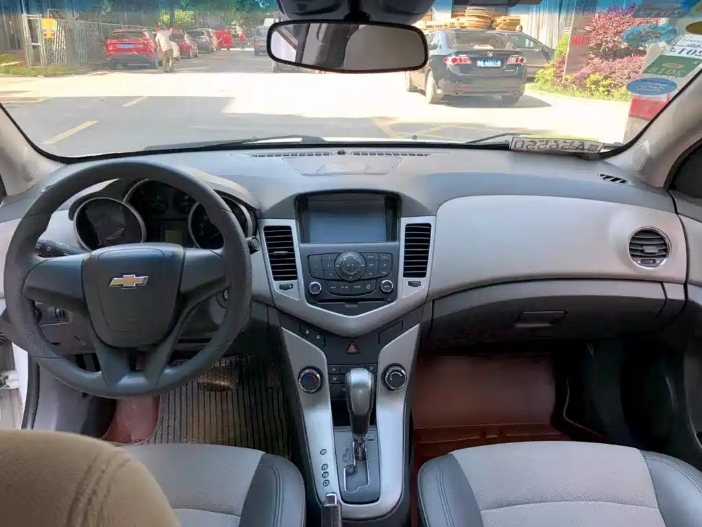 Chevrolet Cruze 2013 1.8L SX AT