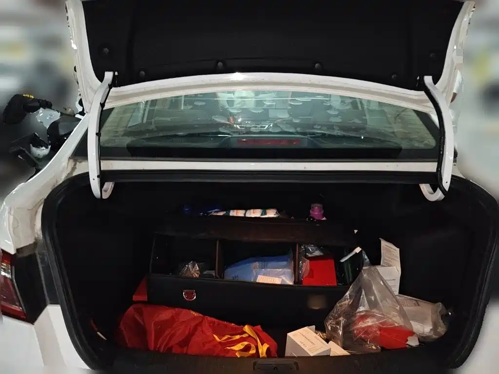 Changan Eado DT — миниатюра 15