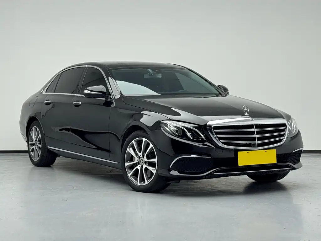Mercedes-Benz E-Class — миниатюра 2