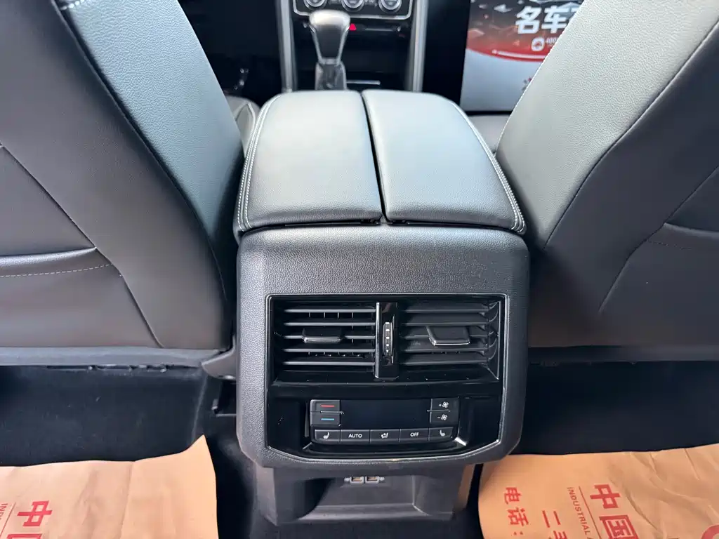 Volkswagen Teramont — миниатюра 12