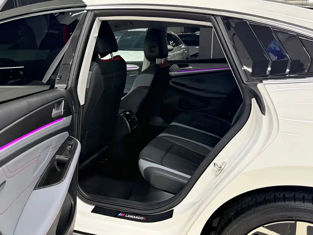 Volkswagen Lamando — миниатюра 12