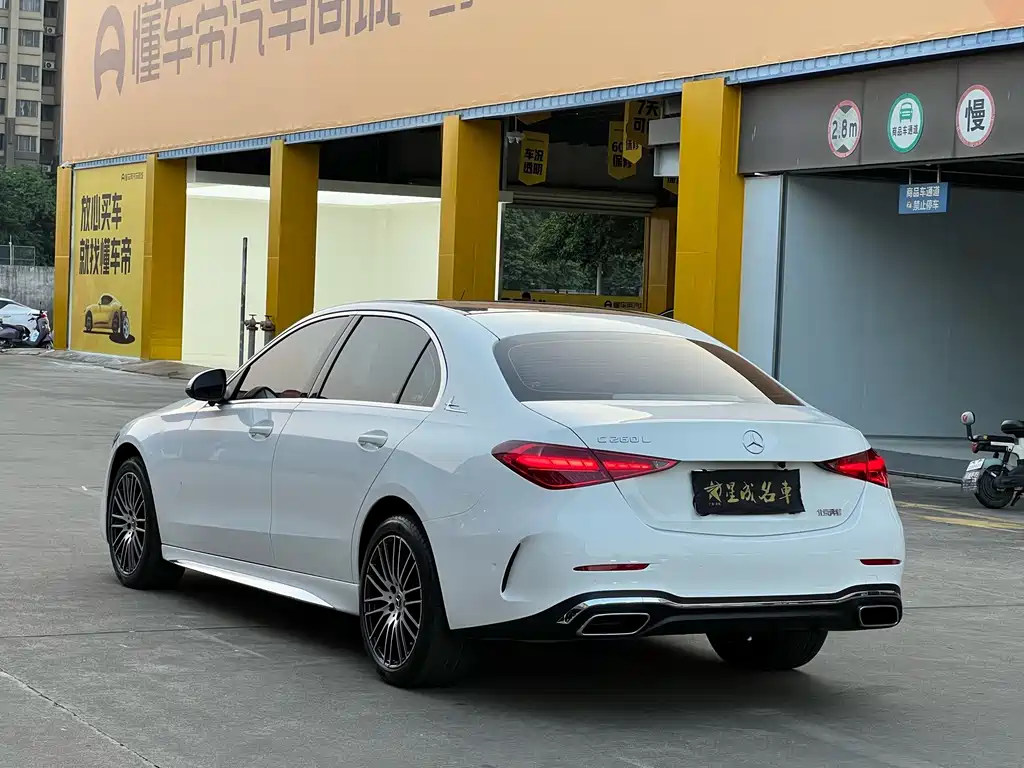Mercedes-Benz C-Class — миниатюра 17