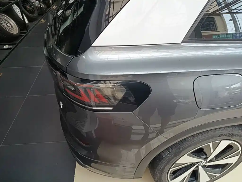 Volkswagen ID.6 X — миниатюра 7