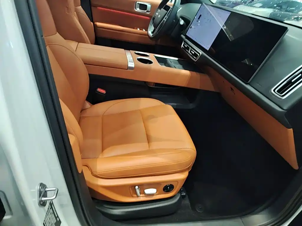 Li Auto Li L6 — миниатюра 25