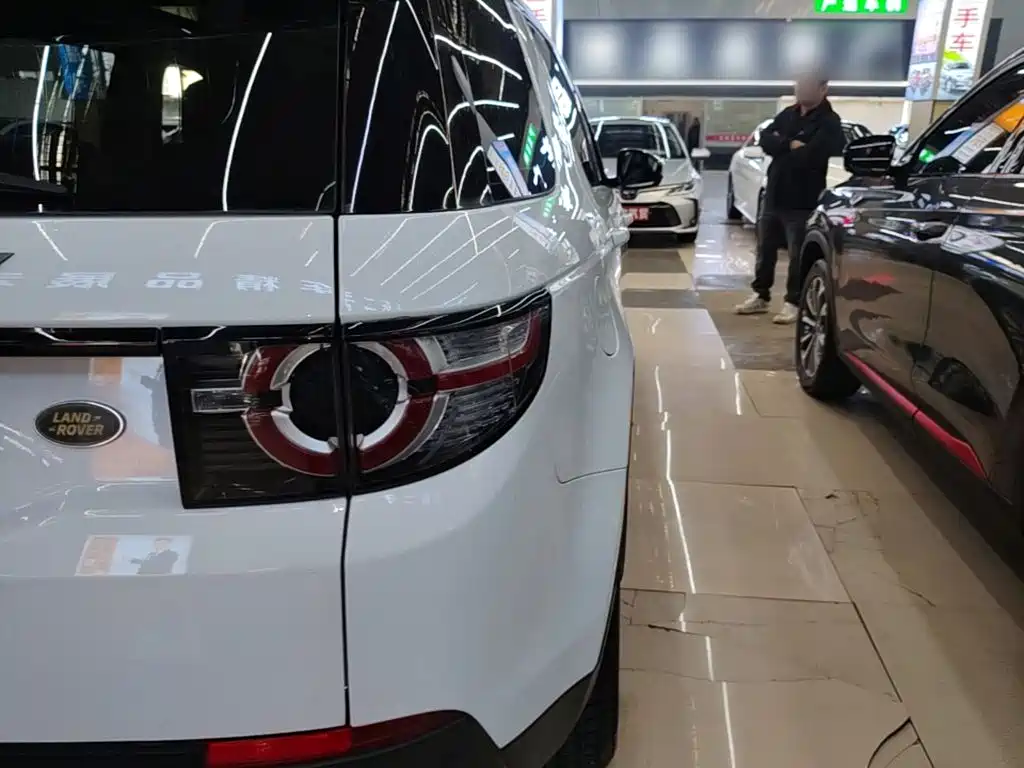 Land Rover Discovery Sport — миниатюра 8