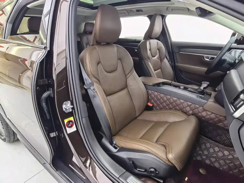 Volvo V90 — миниатюра 8