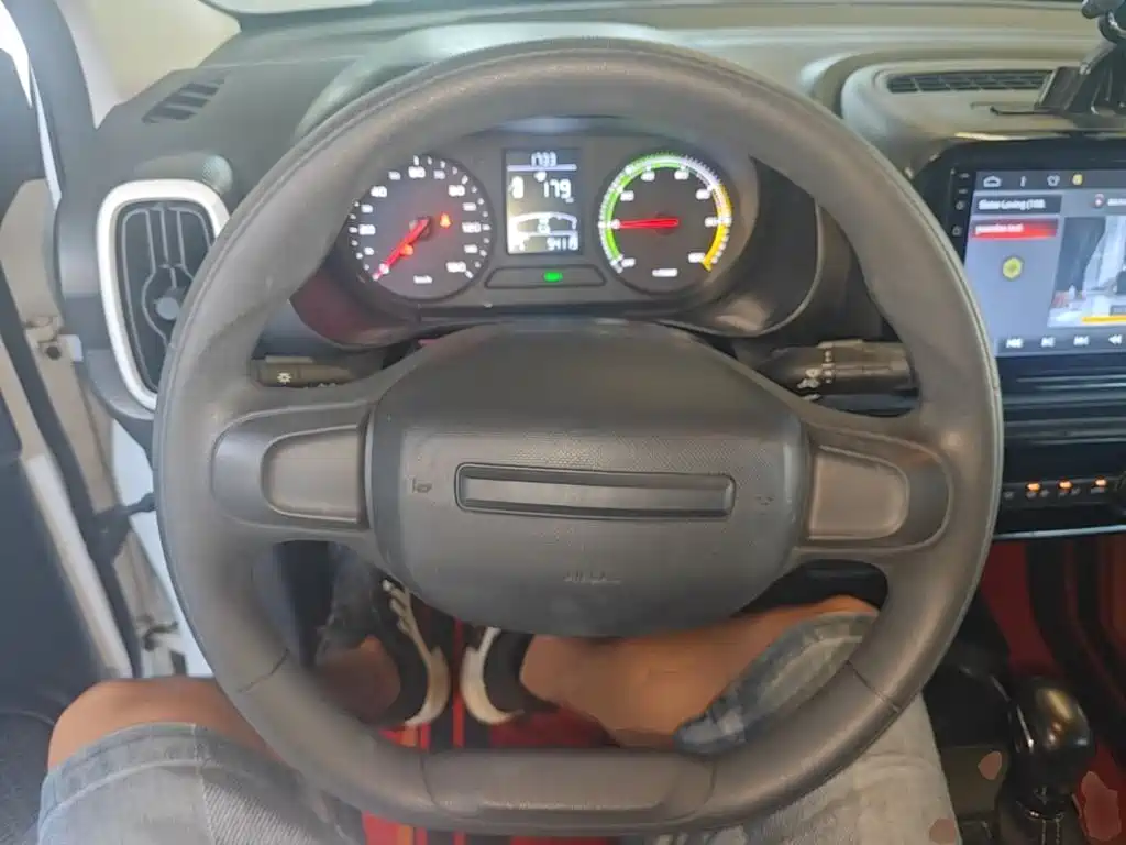 Roewe Clever — миниатюра 10