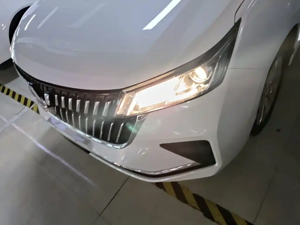 Wuling Jiachen — миниатюра 24