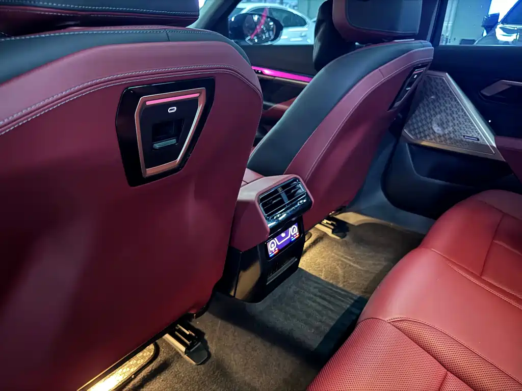 BMW 5 Series — миниатюра 6