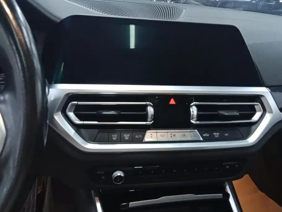 BMW 3 Series — миниатюра 13