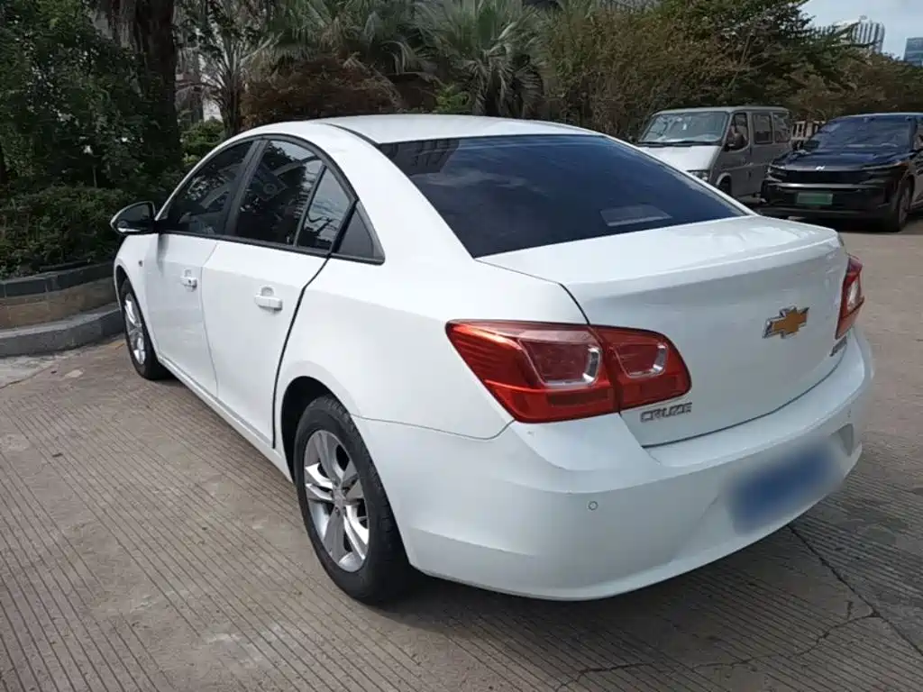 Chevrolet Cruze — миниатюра 5