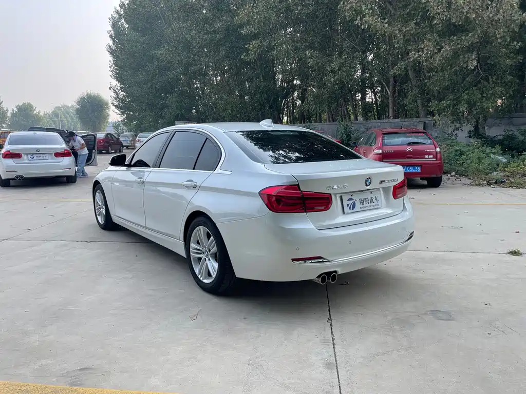 BMW 3 Series — миниатюра 7