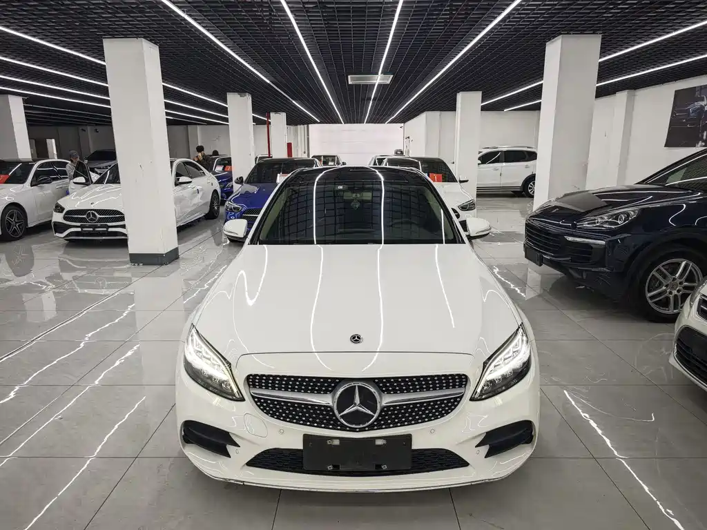 Mercedes-Benz C-Class 2019