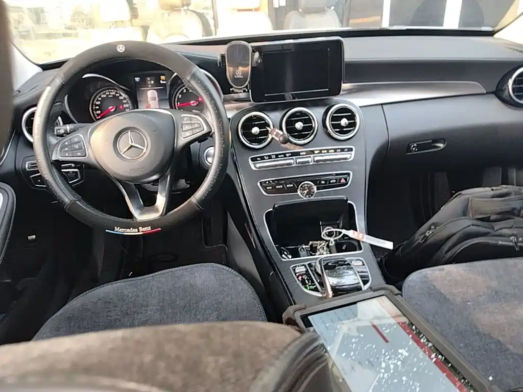 Mercedes-Benz C-Class — миниатюра 10