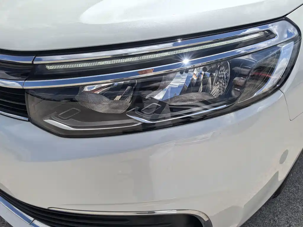 Citroen C5 — миниатюра 17