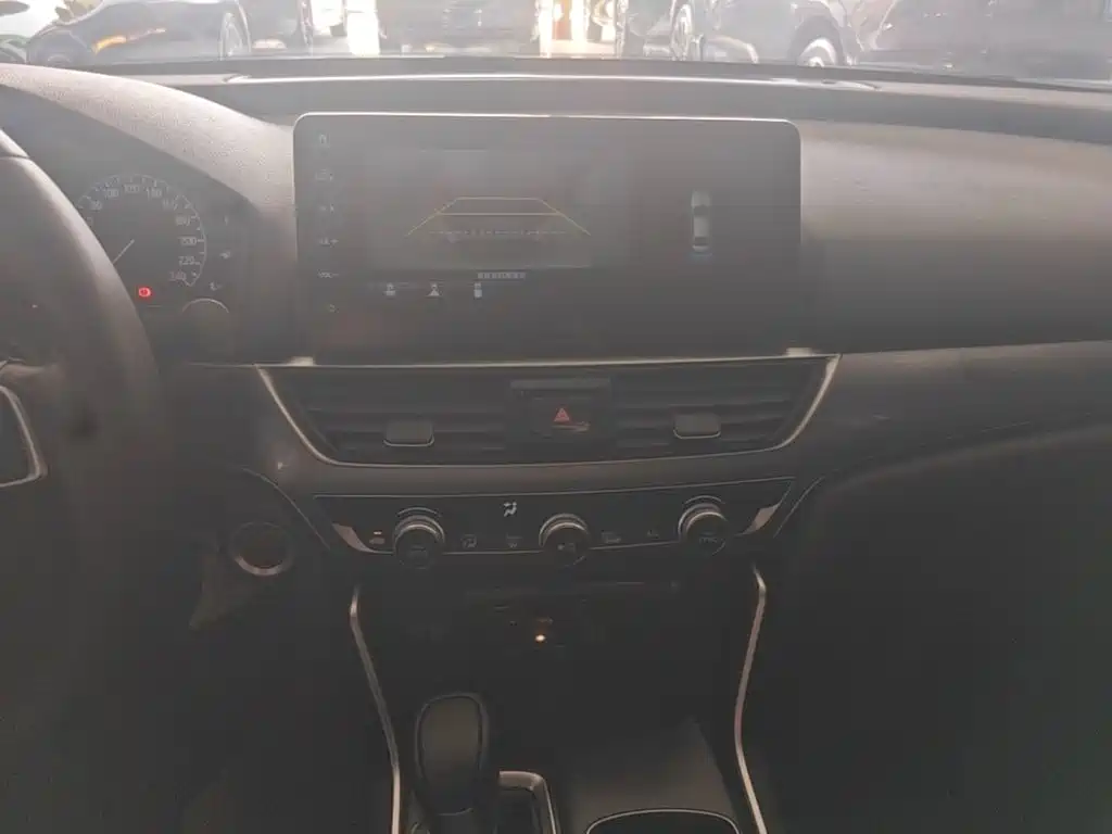 Honda Accord — миниатюра 13