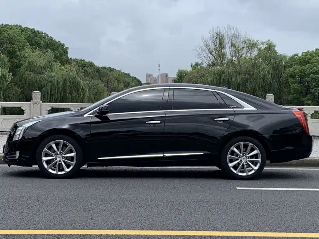 Cadillac XTS 2014 28T