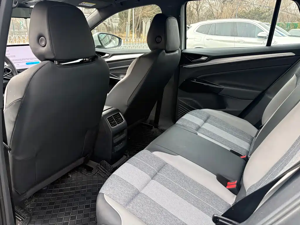 VOLKSWAGEN ID.4 CROZZ