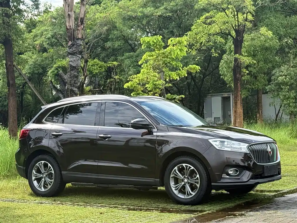 Borgward BX7 — миниатюра 3