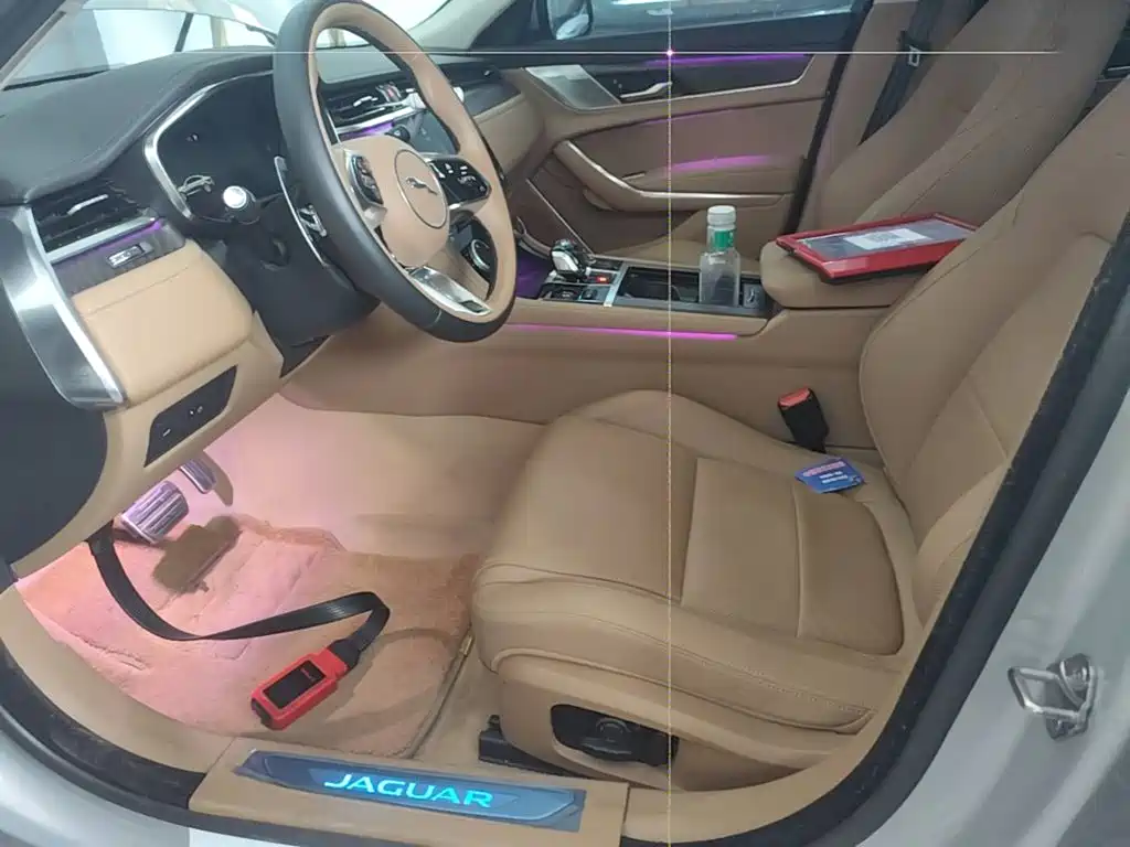 Jaguar XFL — миниатюра 15