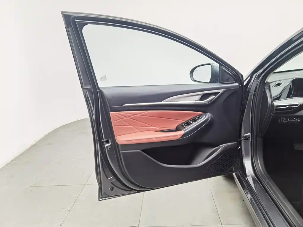 Changan Eado — миниатюра 8