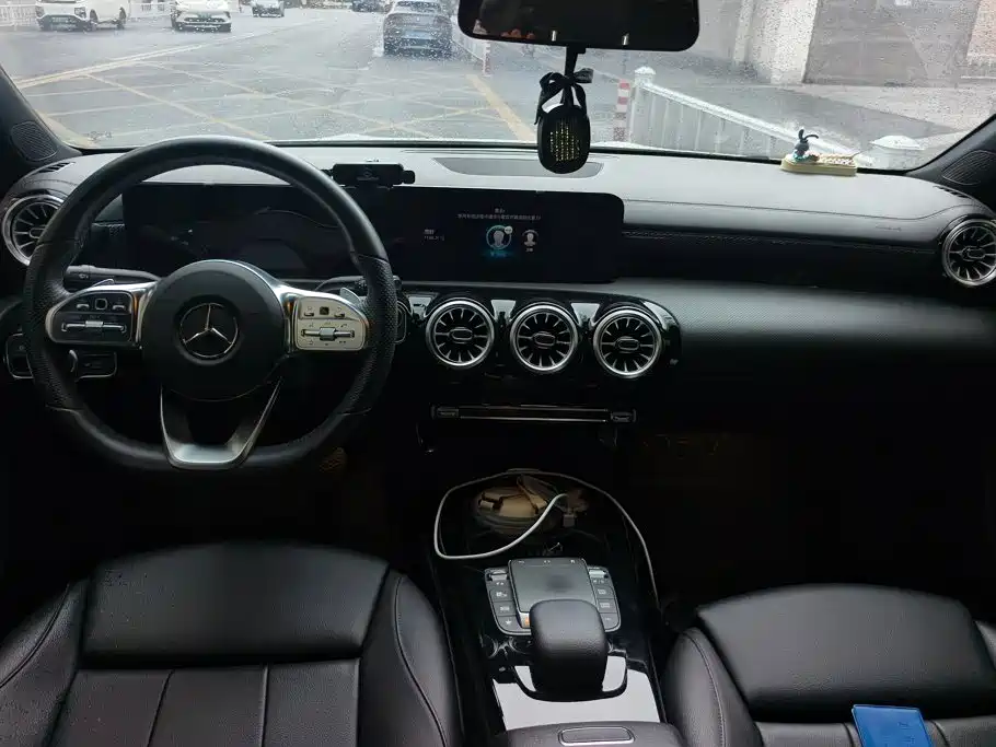 Mercedes-Benz A-Class — миниатюра 11