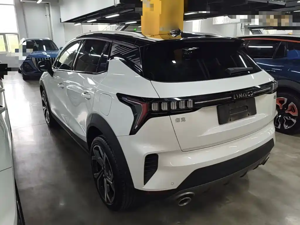 Lynk & Co 06 — миниатюра 5
