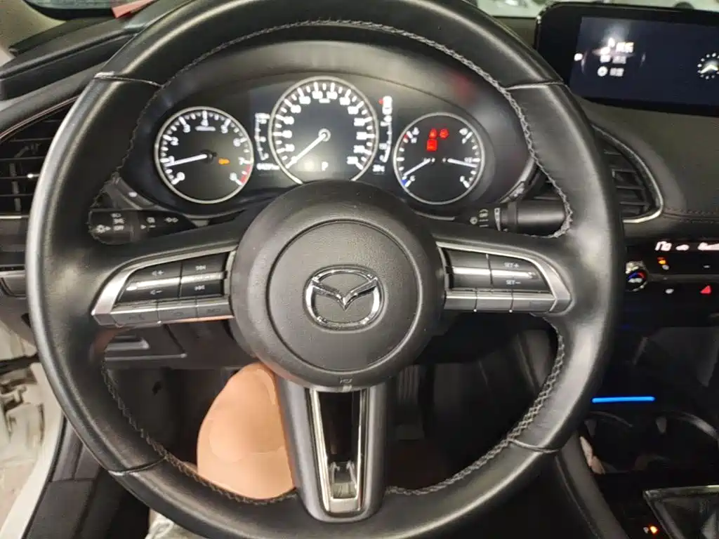 Mazda 3 Axela — миниатюра 11