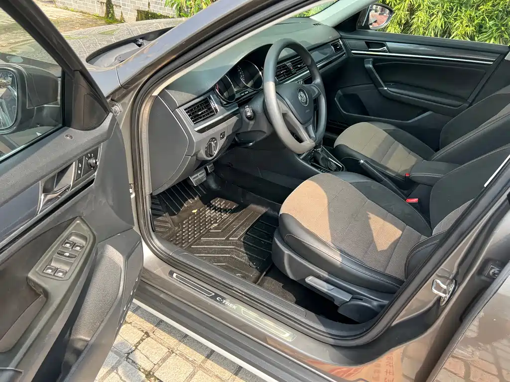 Volkswagen C-Trek — миниатюра 10