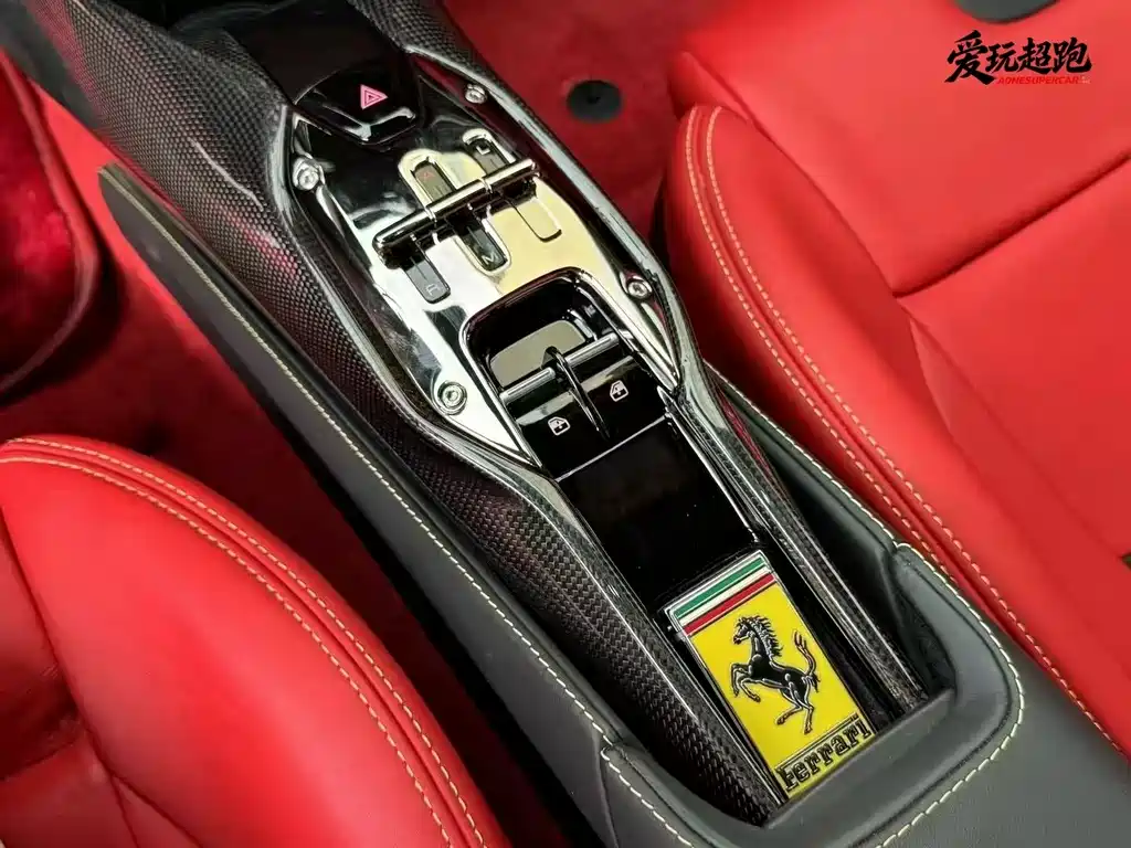 Ferrari SF90 2020 3.9T V8 Stradale