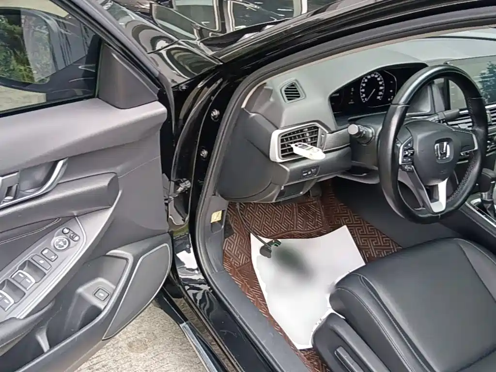Honda Accord — миниатюра 16