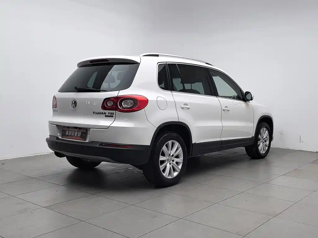 Volkswagen Tiguan — миниатюра 2