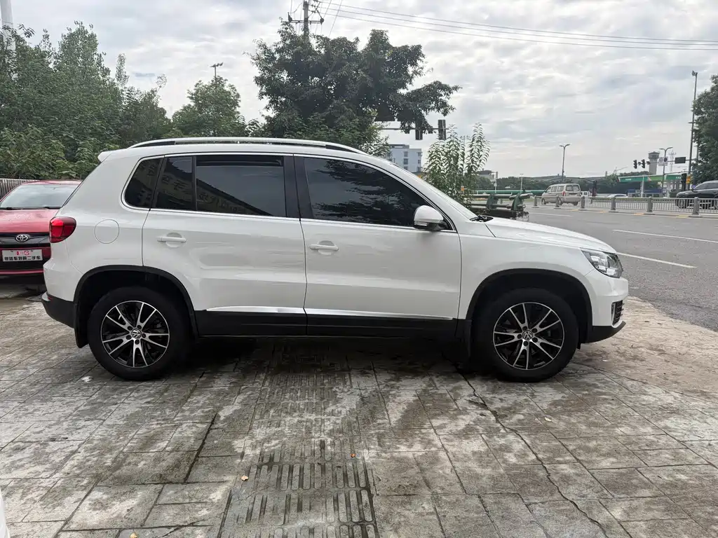Volkswagen Tiguan — миниатюра 4