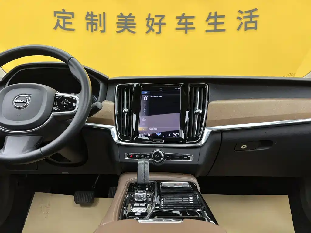Volvo S90 PHEV — миниатюра 36