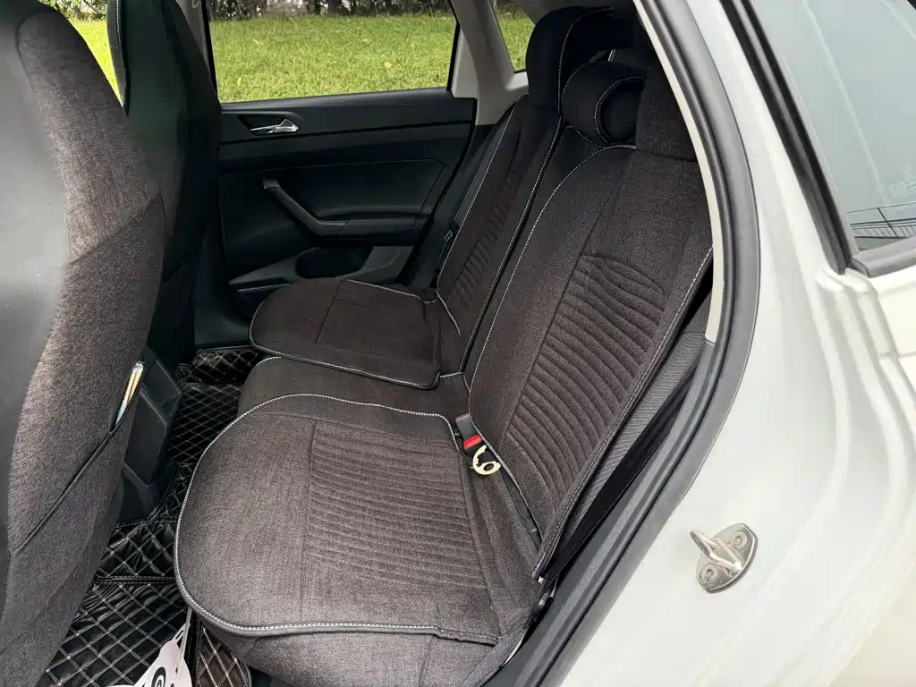 Volkswagen Polo — миниатюра 12