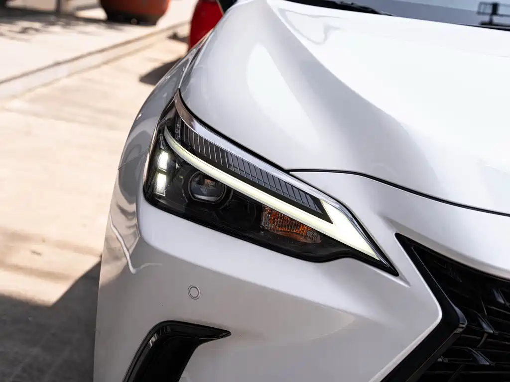 Lexus NX 2022 350h