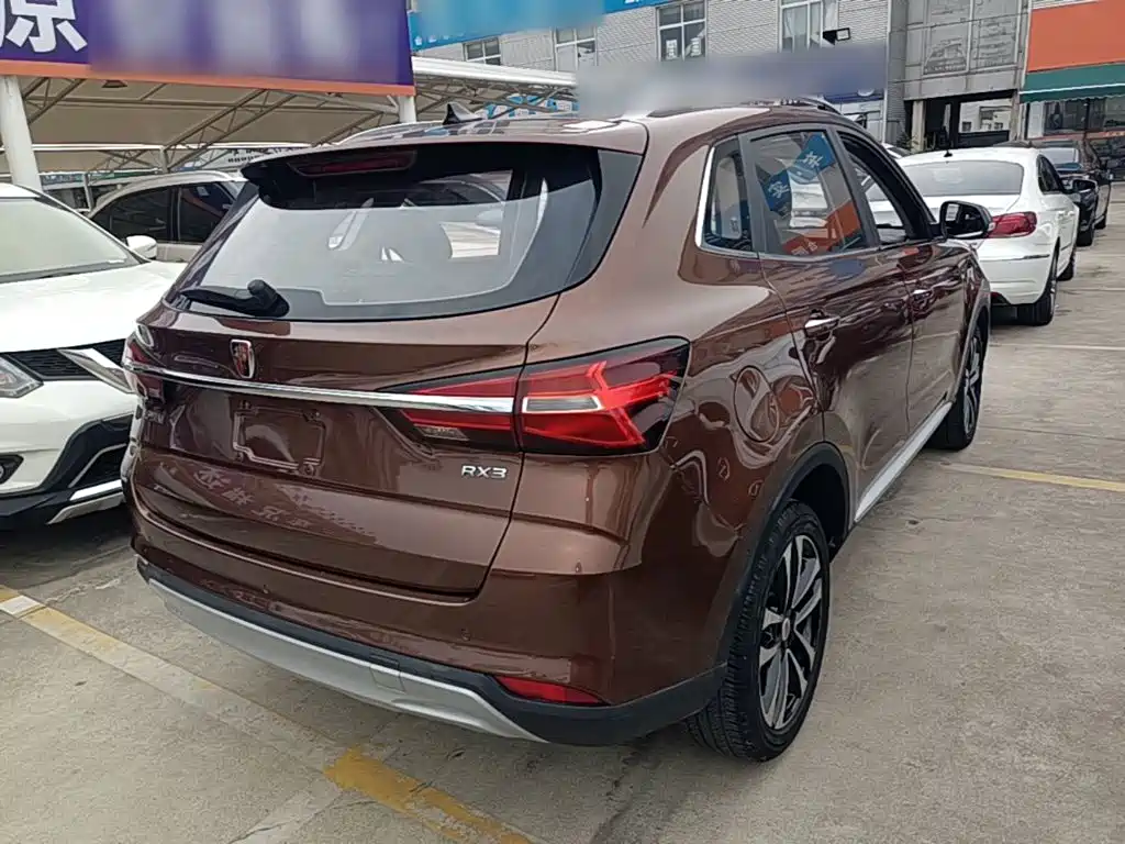 Roewe RX3 — миниатюра 7