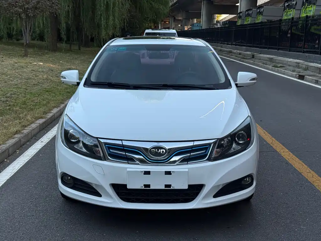 BYD e5 — миниатюра 2