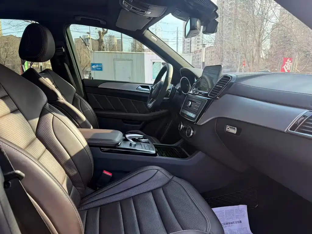 MERCEDES-BENZ GLE AMG