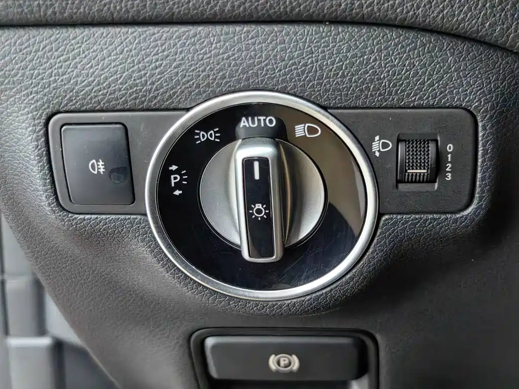 Mercedes-Benz CLA (Import) — миниатюра 21