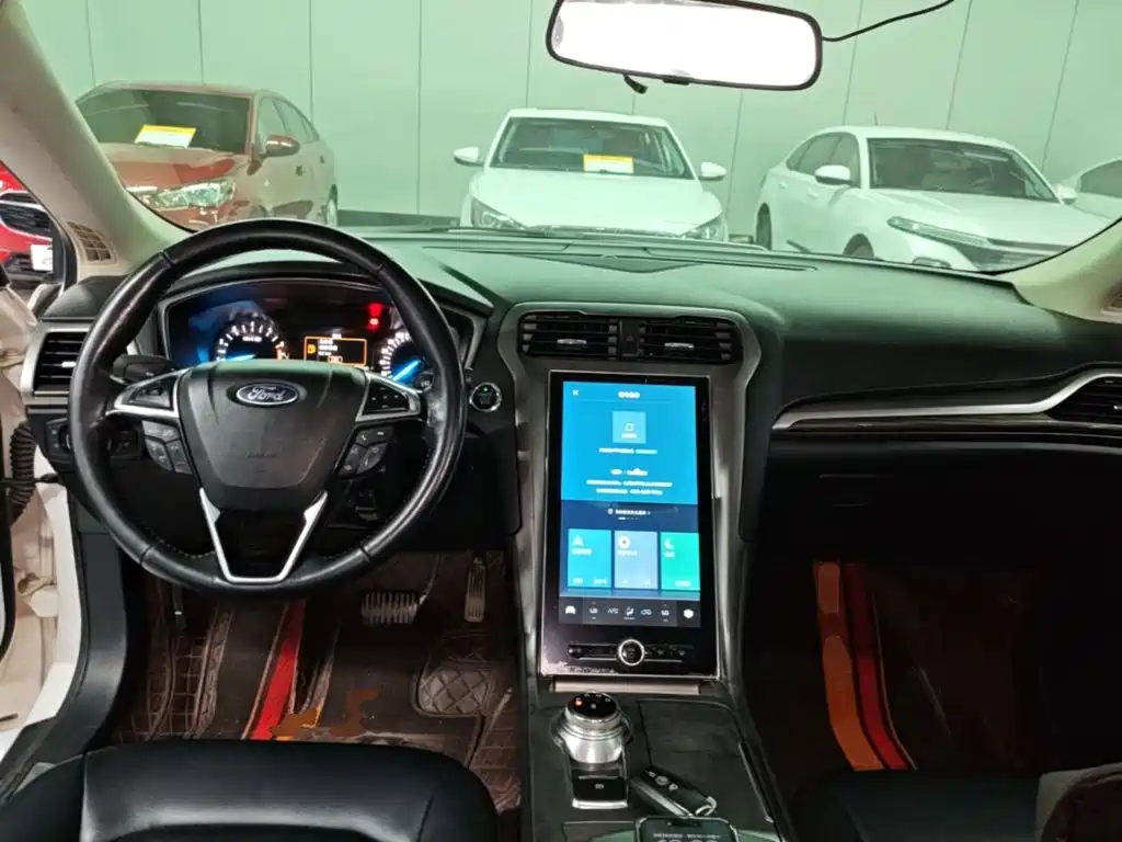 Ford Mondeo — миниатюра 10